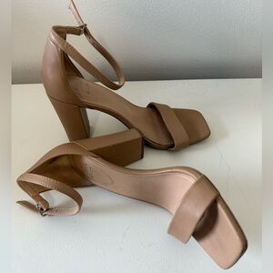 Elegant Tan Block Heel Sandals